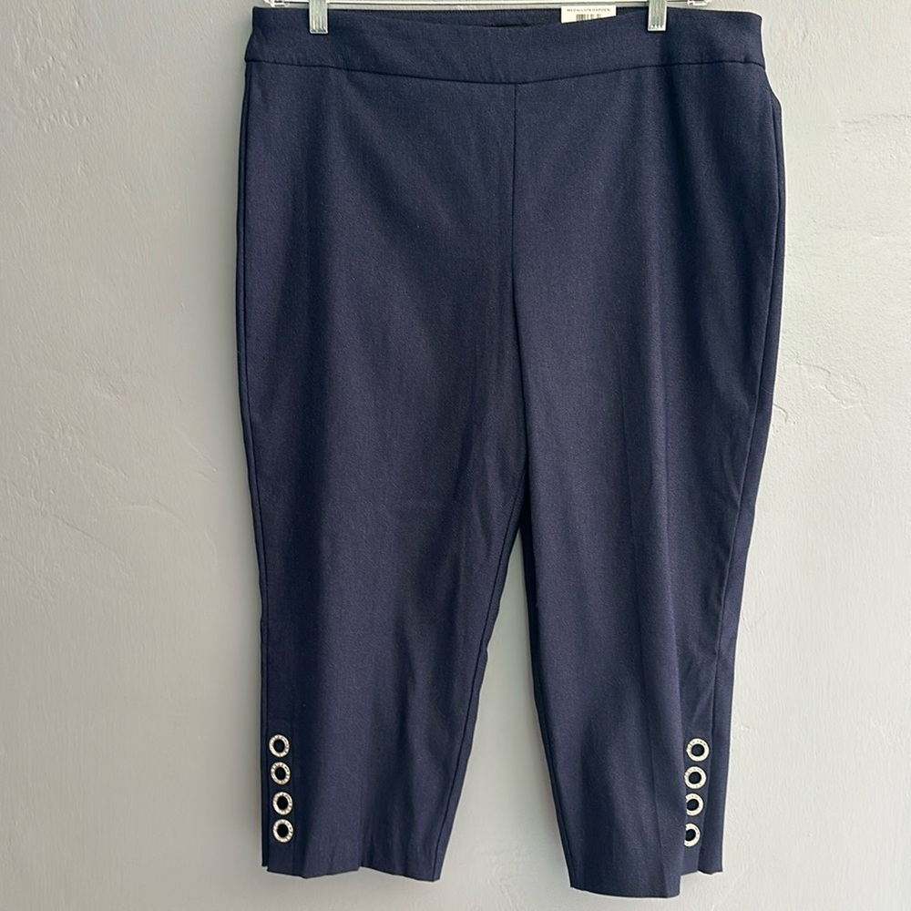 JM Collection Capri Pants with Comfort Waistband Tummy Control